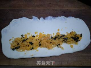 Salted Egg Yolk Pork Floss Bagels recipe
