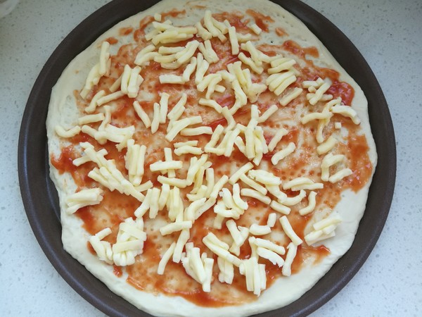 Tuna Pizza in Tomato Sauce recipe