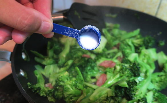 Braised Broccoli with Sausage recipe