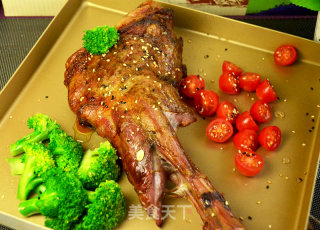 Roast Leg of Lamb with Vegetable Salad recipe