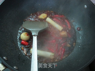 Nanchang Characteristic Tube Bone Fish Head Hot Pot (home Version) recipe
