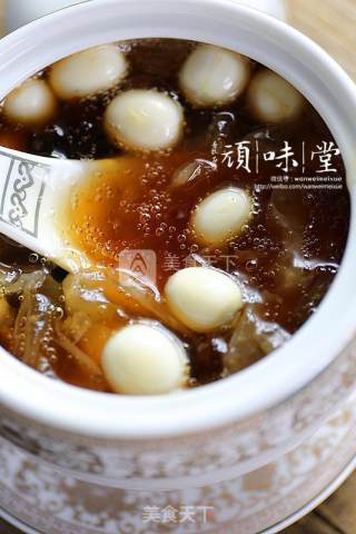 Peach Gum Tremella Stewed Lotus Seed recipe