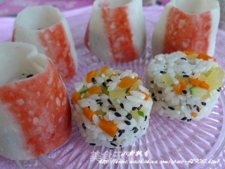 【flower Sushi】----crab Stick Sushi recipe