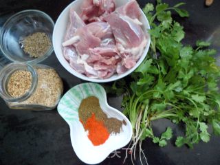 【flying Birds and Beasts】——cumin Lamb recipe