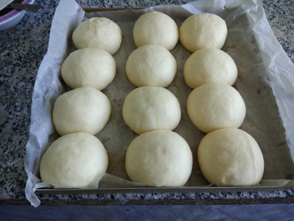 Peanut Stuffed Meal Buns recipe