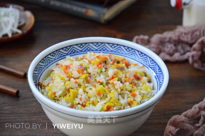 Fried Rice with Onion and Shrimp recipe