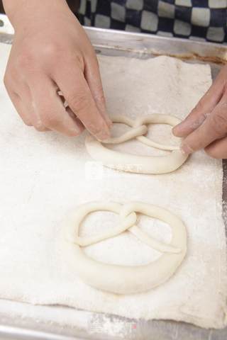 German Lye Bread recipe