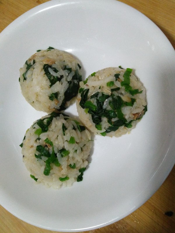 Whitebait Spinach Rice Ball recipe