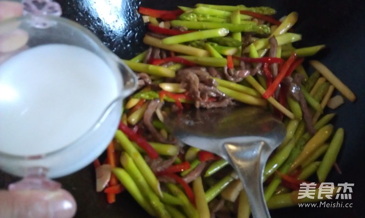 Asparagus Shredded Beef recipe