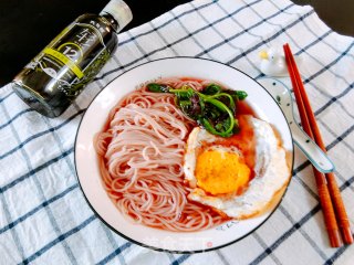 Red Amaranth "calcium-supplementing Dish" ~ Egg Amaranth Noodle recipe