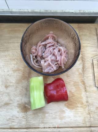 Stir-fried Shredded Pork with Lettuce recipe