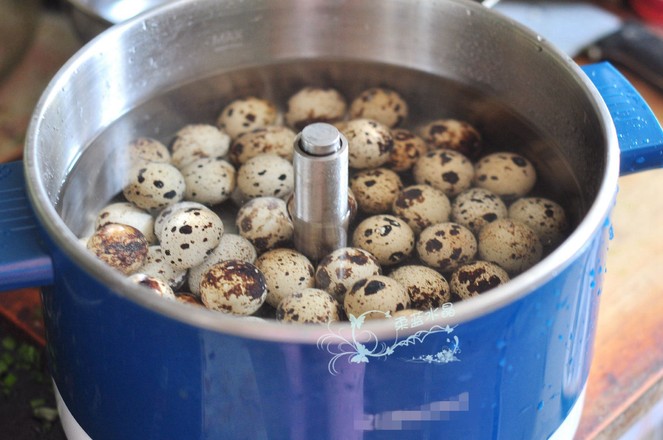 Marinated Quail Eggs recipe