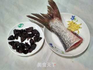 Steamed Fish Tail with Lamb recipe