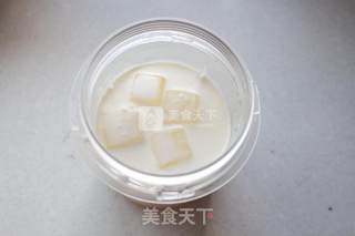 #aca烤明星大赛#——mango White Snow Black Glutinous Rice Sweet and Sweet recipe