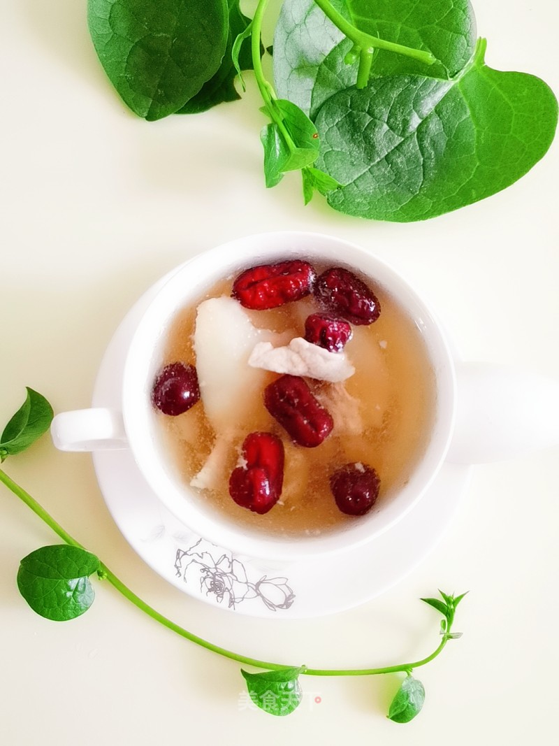Stewed Pork Slices with Red Dates and Pears recipe