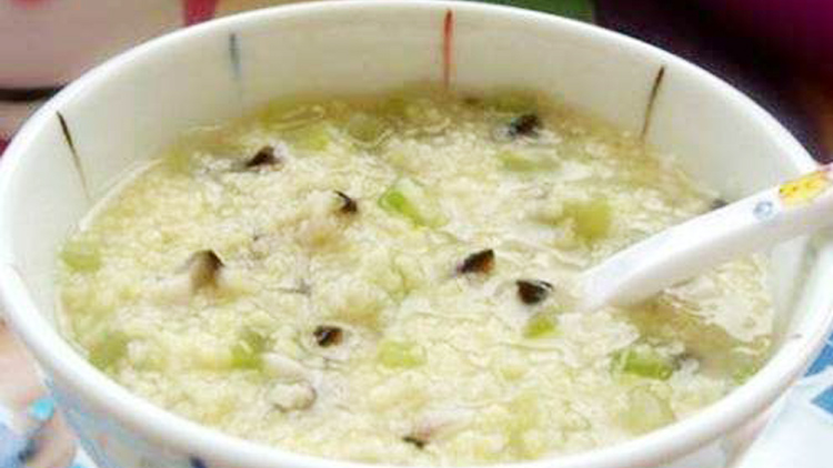 Celery and Mushroom Millet Congee recipe