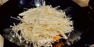 Minced Meat Enoki Mushroom recipe