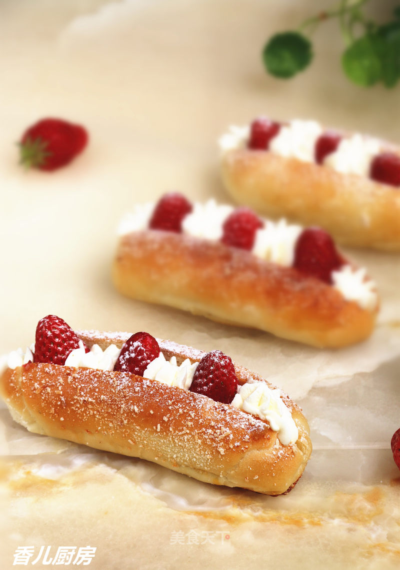 #四session Baking Contest and is Love to Eat Festival# Strawberry Filled Milk Bread recipe