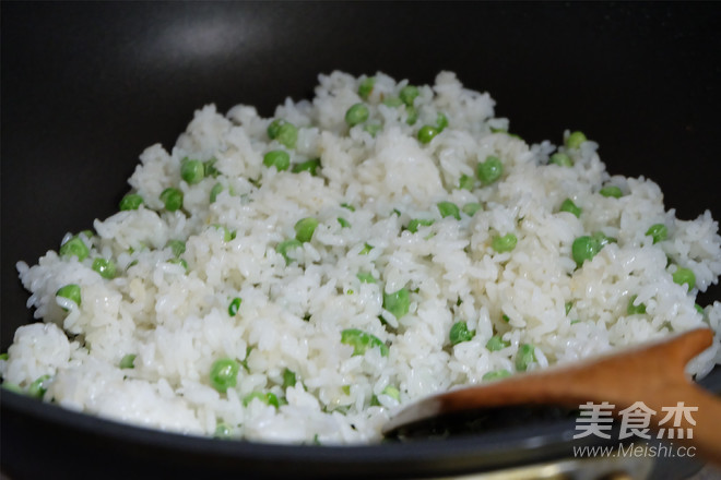 Fried Rice with Mushroom Sauce and Pea recipe