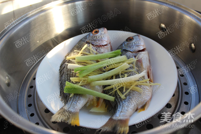 Steamed Yellow Wings recipe