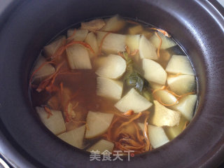 Stewed Duck Soup with Cordyceps Flower and Radish recipe