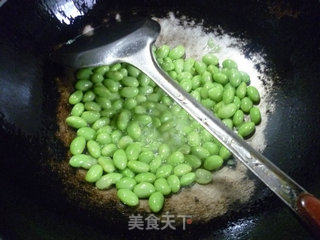 Stir-fried Edamame with Leek Sprouts recipe