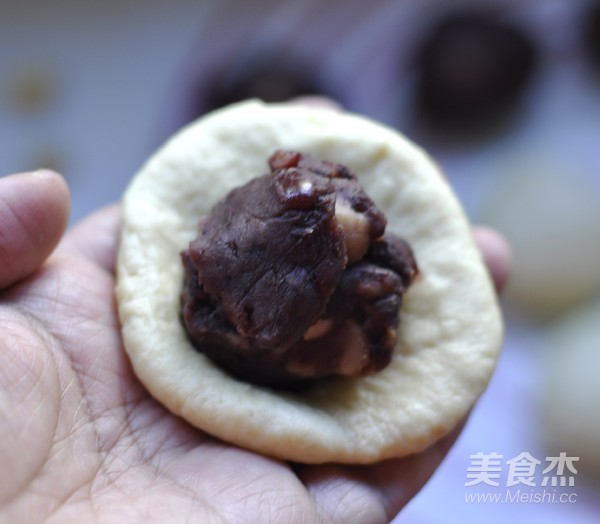 Red Bean and Lotus Seed Mooncake recipe