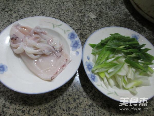 Fried Squid with Green Onions recipe