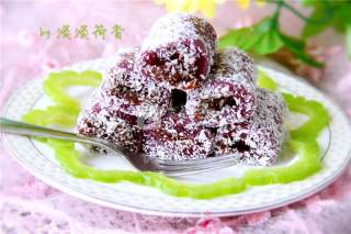 Purple Sweet Potato Rice Cake with Bean Paste recipe