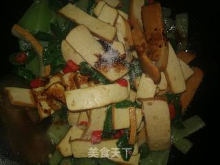Stir-fried Tofu with Lettuce recipe
