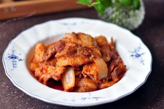 Stir-fried Pork Belly with Spicy Cabbage recipe