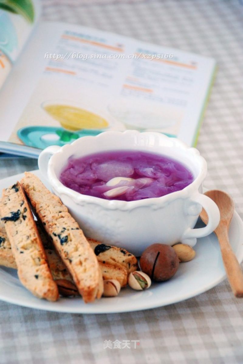 Sweet Purple Sweet Potato, Tremella and Snow Pear Soup-a Healthy and Skin-beautifying Drink that Will Not be Forgotten in All Seasons recipe