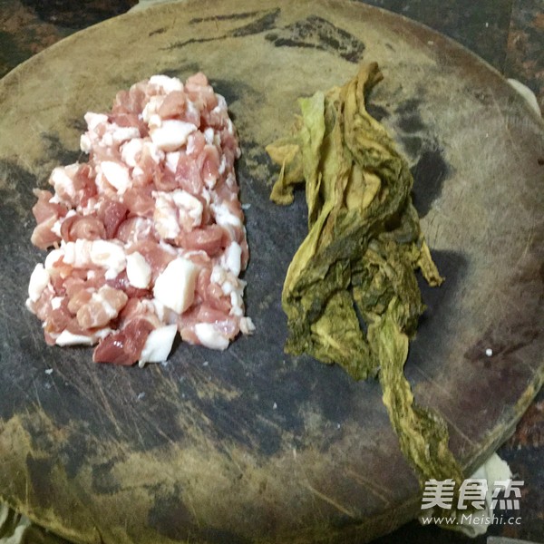 Steamed Meat Cake with Mei Cai recipe