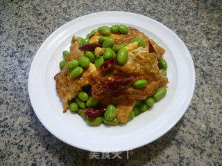 Fried Lotus Leaf Egg with Edamame recipe