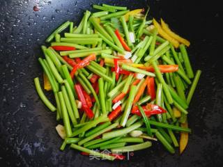 Sweet Potato Stem with Oyster Sauce recipe