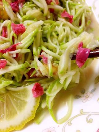 Delicious to Crying Rose Zucchini Shreds recipe