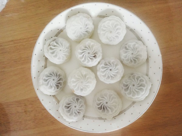 Homemade Snowy Mooncakes recipe