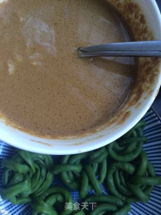 Cowpea Rings with Sesame Sauce recipe