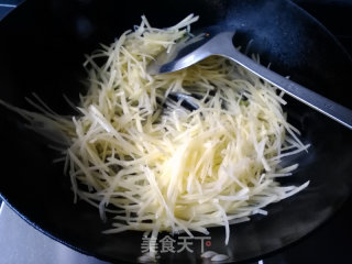 Vinegar Shredded Potatoes recipe