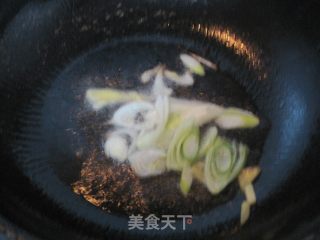 Fried Noodles with Fresh Vegetables and Seafood recipe