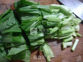 Stir-fried Cabbage Cores with Tofu and Mushrooms in Oil recipe