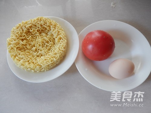 Tomato Egg Noodle Soup recipe