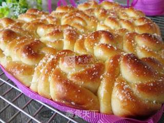 #aca烤明星大赛# Evaporated Milk Rose Bread recipe