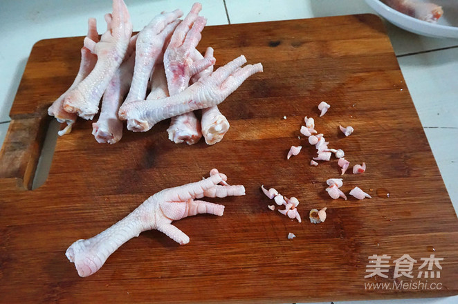 Shrimp Marinated Chicken Feet recipe