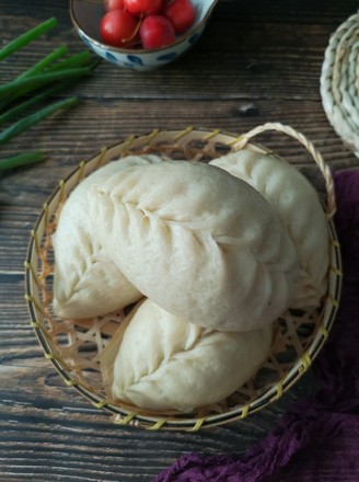 Pork Buns with Alfalfa and Haw