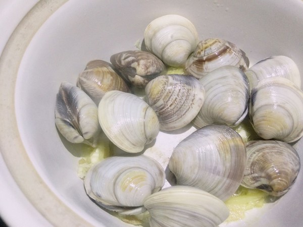 Wine Steamed Clams recipe