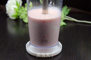 Strawberry Milkshake recipe