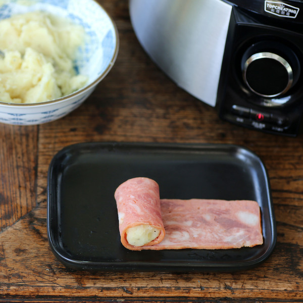Bacon Mashed Rolls recipe