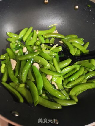 Stir-fried Sweet Beans with Chicken recipe