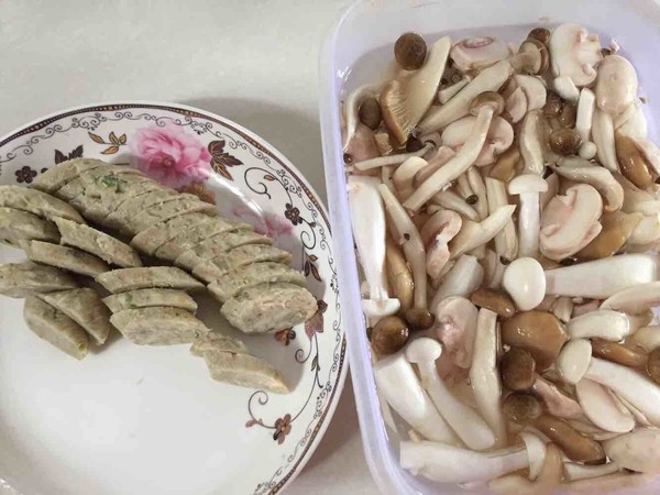 Mushroom Fish Roll Soup recipe